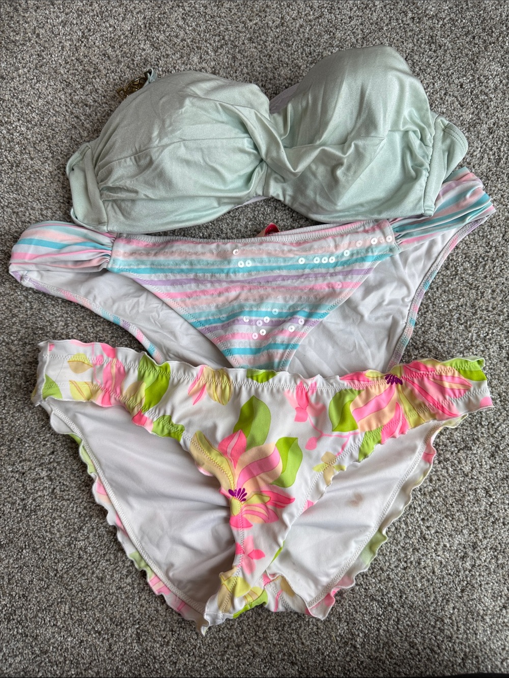 Victoria’s Secret bikini 36c & M/L